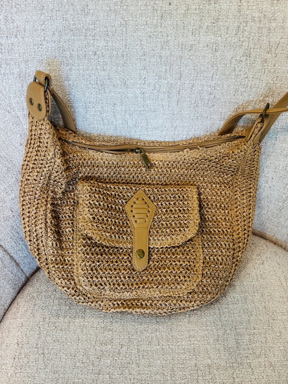 Woven Straw Crossbody Bag in Tan size medium from Hawaii